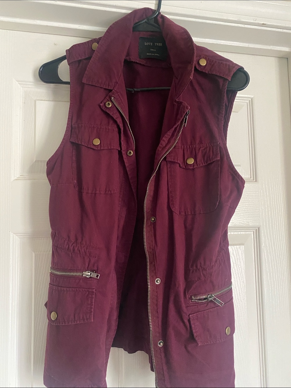 Love Tree Maroon Utility Vest with Zip & Snap Pockets
